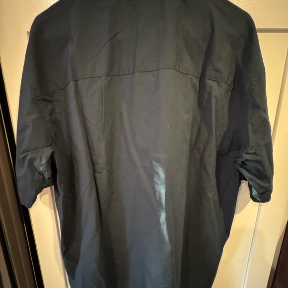 Uniqlo Men's Deep Teal Short Sleeve Shirt - Picture 2 of 4